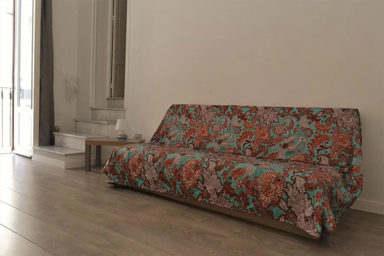 Dietro Al Massimo Palermo Bed & Breakfast